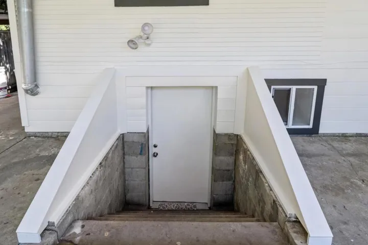 883 Pacific Avenue, San Jose, California 95126