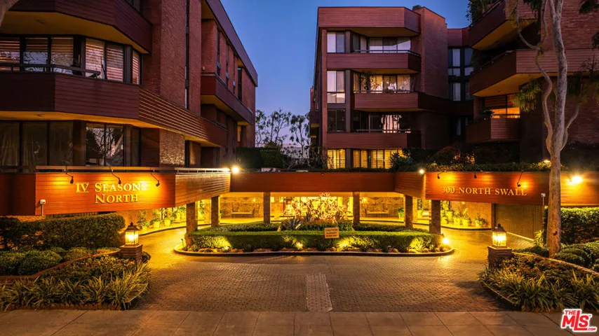 300 N Swall Drive 158, Beverly Hills, California 90211
