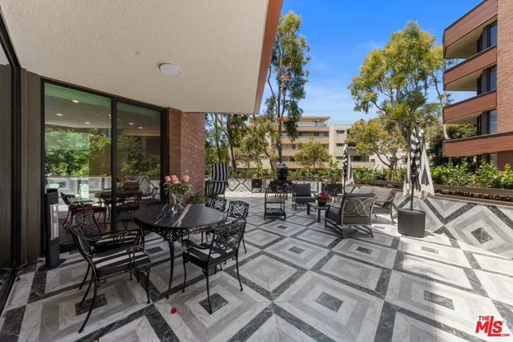 300 N Swall Drive 158, Beverly Hills, California 90211