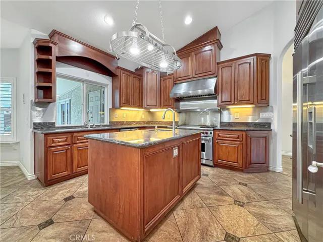 875 Clark, Riverside, California 92501