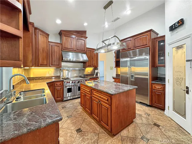 875 Clark, Riverside, California 92501