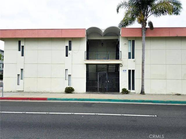13663 Prairie Avenue A, Hawthorne, California 90250