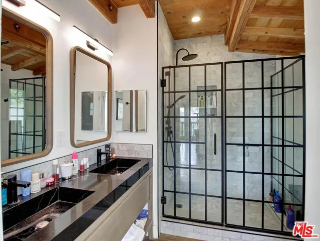 2007 Barcelona Drive, Los Angeles, California 90046