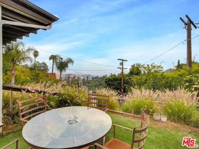 2007 Barcelona Drive, Los Angeles, California 90046