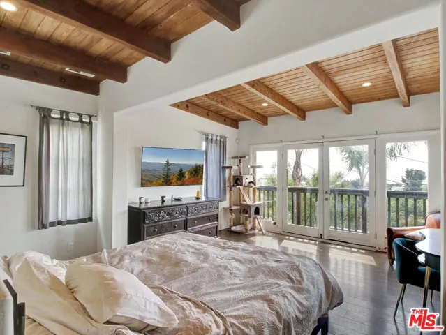 2007 Barcelona Drive, Los Angeles, California 90046