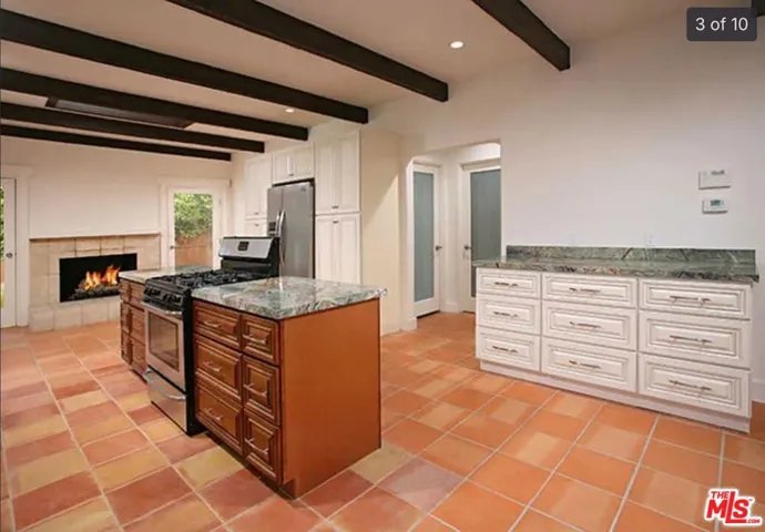 2007 Barcelona Drive, Los Angeles, California 90046