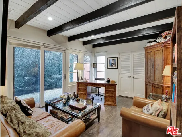 2007 Barcelona Drive, Los Angeles, California 90046