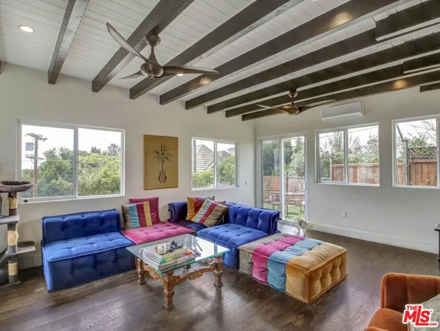 2007 Barcelona Drive, Los Angeles, California 90046