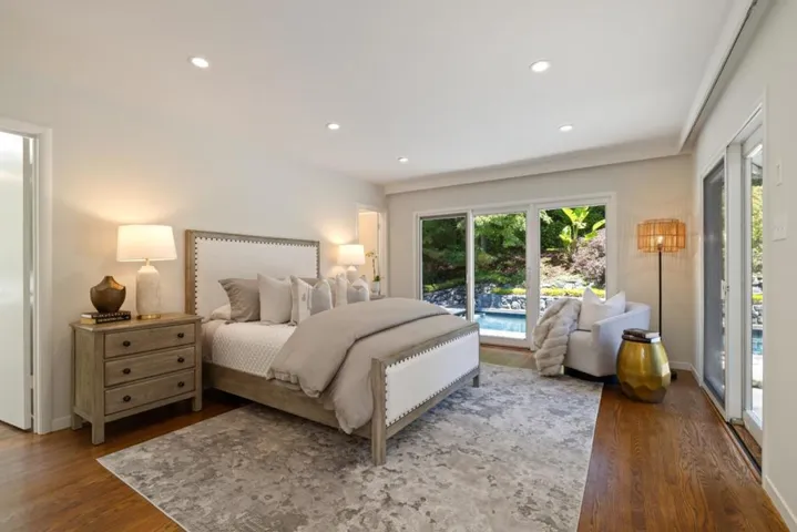 820 Eucalyptus Avenue, Hillsborough, California 94010