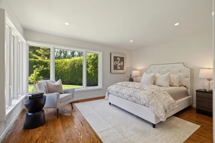 820 Eucalyptus Avenue, Hillsborough, California 94010