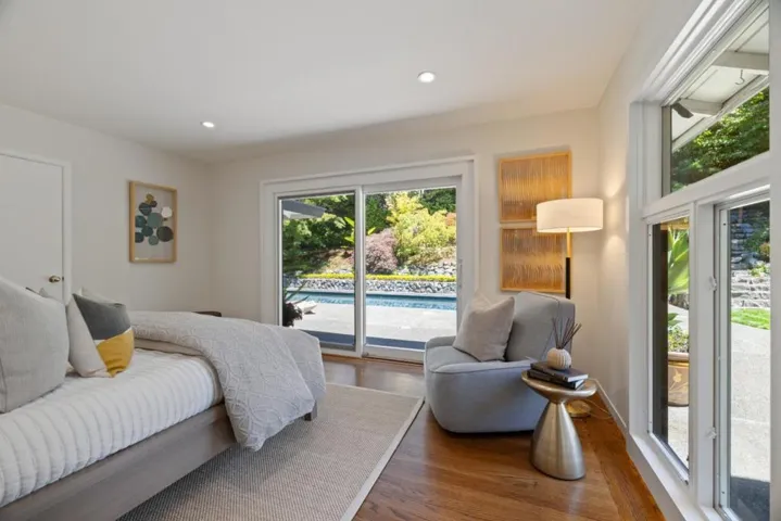 820 Eucalyptus Avenue, Hillsborough, California 94010
