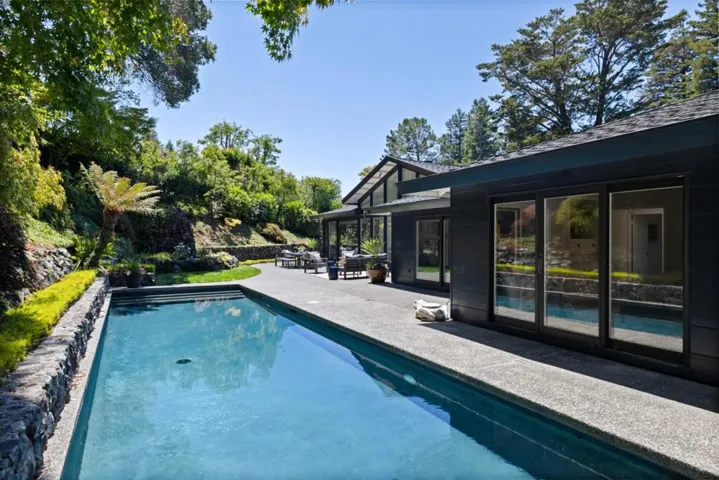 820 Eucalyptus Avenue, Hillsborough, California 94010