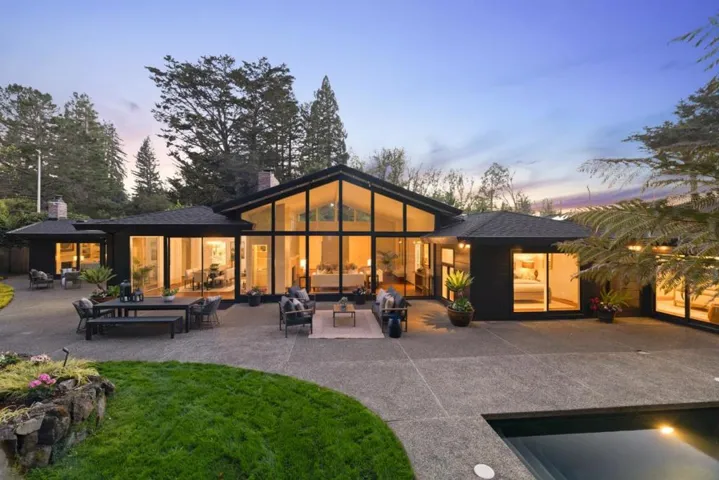 820 Eucalyptus Avenue, Hillsborough, California 94010