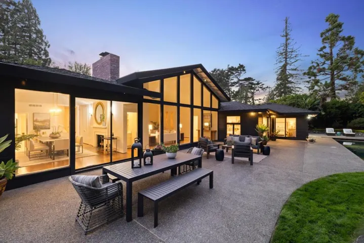 820 Eucalyptus Avenue, Hillsborough, California 94010