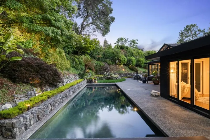 820 Eucalyptus Avenue, Hillsborough, California 94010