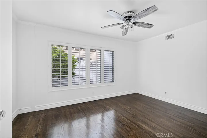 1943 Port Carney, Newport Beach, California 92660