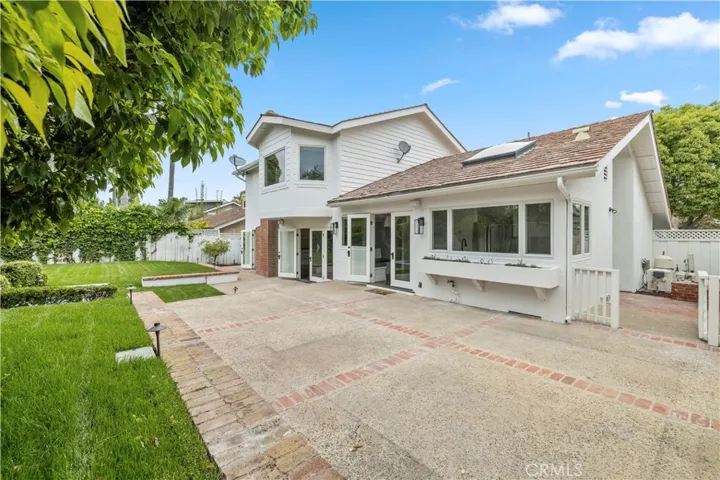 1943 Port Carney, Newport Beach, California 92660