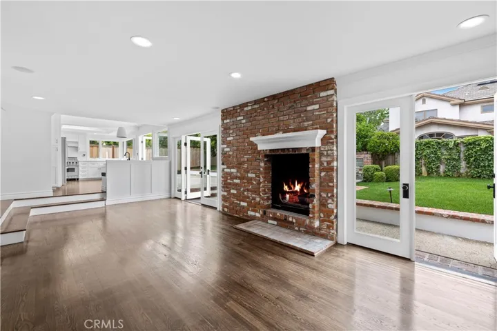 1943 Port Carney, Newport Beach, California 92660