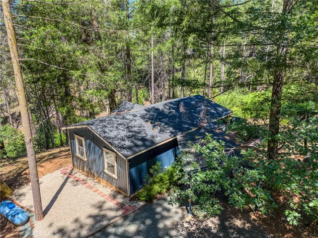 16121 Golf, Cobb, California 95426