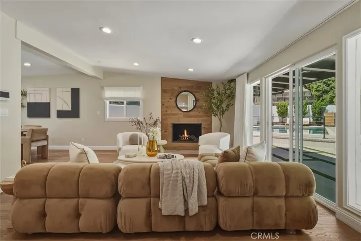 3675 Ventura Canyon, Sherman Oaks, California 91423