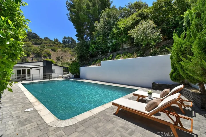 3675 Ventura Canyon, Sherman Oaks, California 91423