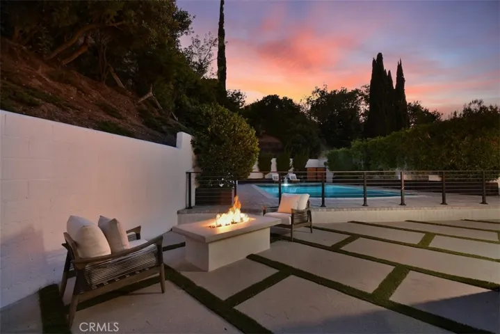 Outdoor Space Fire Pit 1