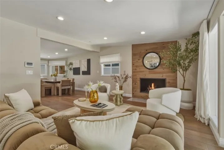 3675 Ventura Canyon, Sherman Oaks, California 91423