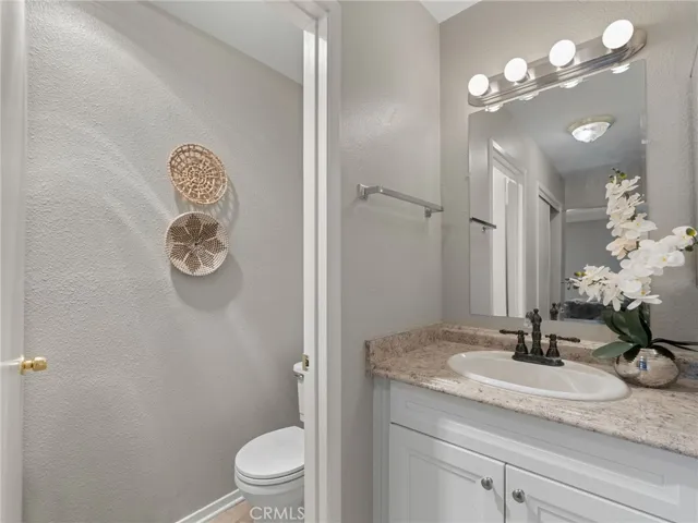 512 Sandalwood 1, Escondido, California 92027