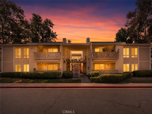 512 Sandalwood 1, Escondido, California 92027