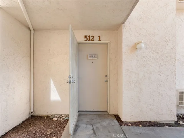 512 Sandalwood 1, Escondido, California 92027