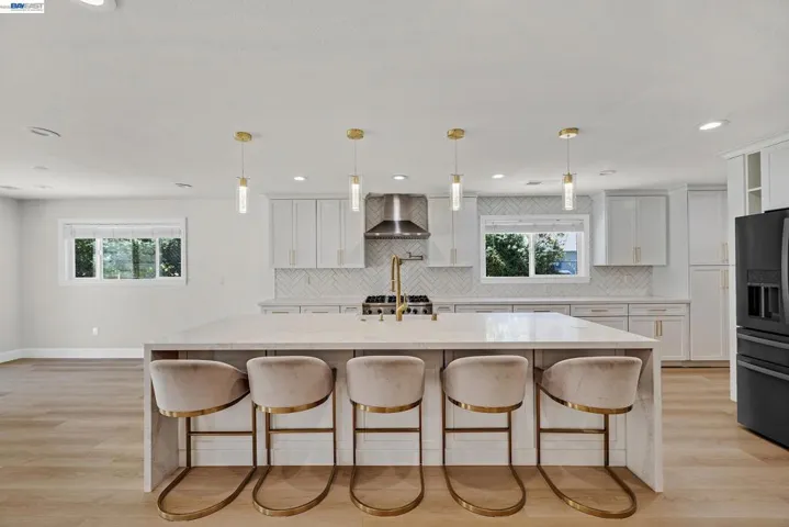 6344 Paloverde Rd, Castro Valley, California 94552