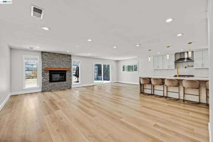 6344 Paloverde Rd, Castro Valley, California 94552