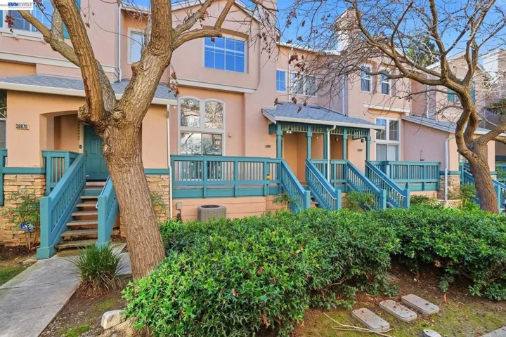 38860 Garibaldi Cmn, Fremont, California 94536