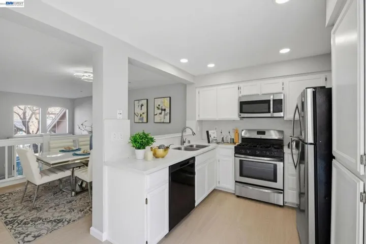 38860 Garibaldi Cmn, Fremont, California 94536