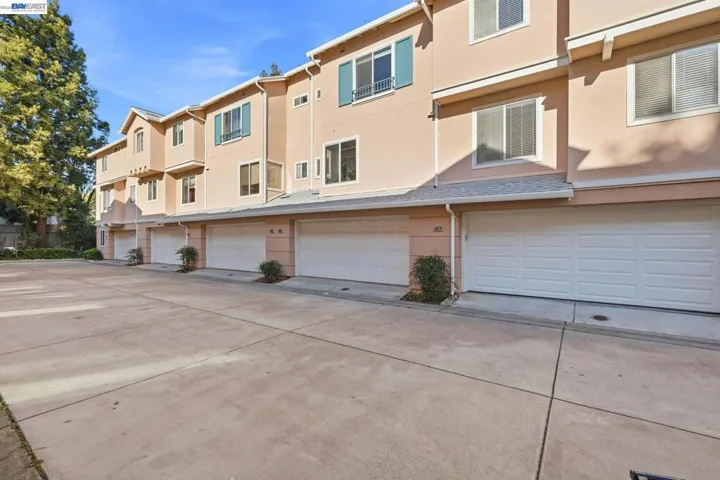 38860 Garibaldi Cmn, Fremont, California 94536