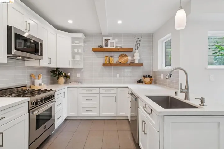 1722 Excelsior Ave, Oakland, California 94602