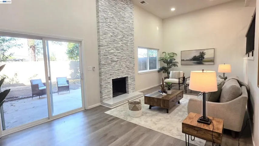 37856 Bright Cmn, Fremont, California 94536