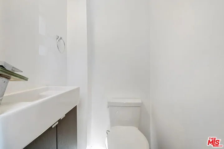 1315 17th Street, Manhattan Beach, California 90266