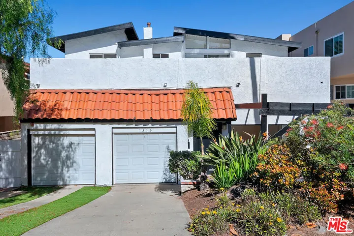 1315 17th Street, Manhattan Beach, California 90266