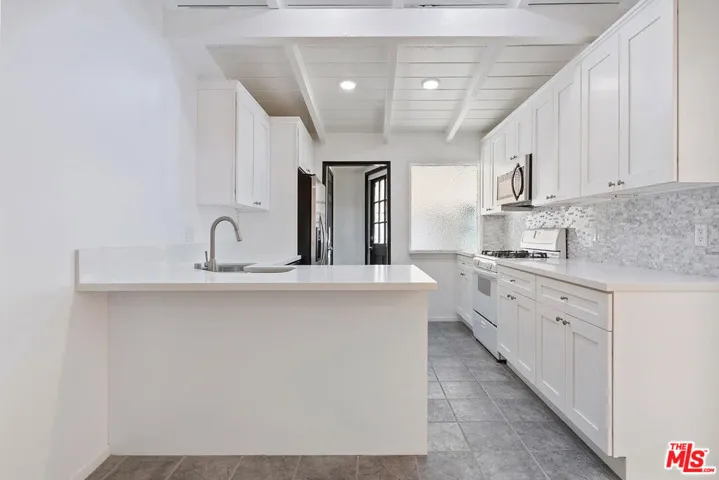 1315 17th Street, Manhattan Beach, California 90266