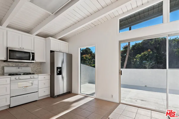 1315 17th Street, Manhattan Beach, California 90266