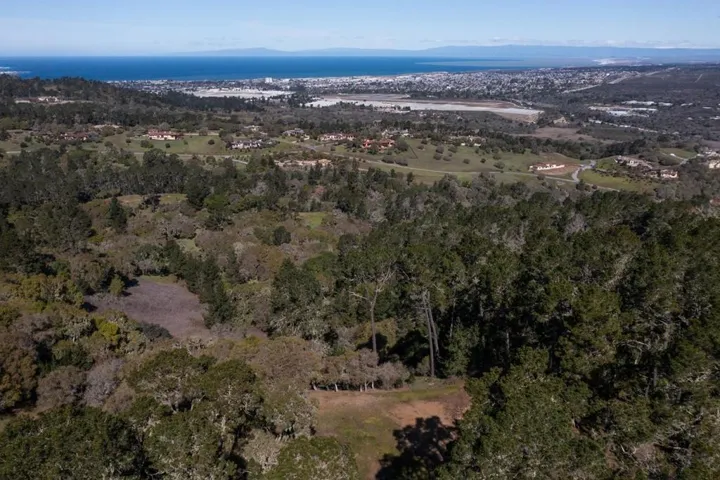 7855 Monterra Oaks Road, Monterey, California 93940