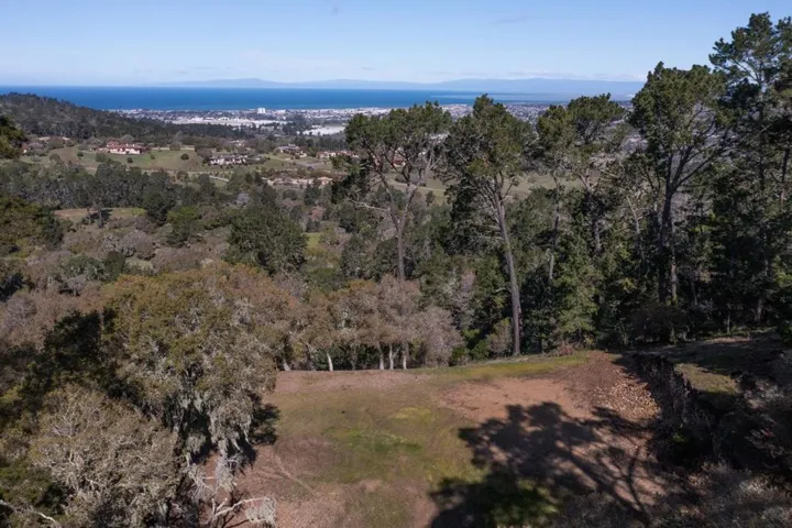 7855 Monterra Oaks Road, Monterey, California 93940