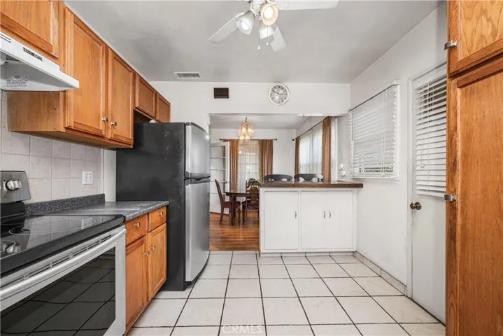 3402 Woodruff Avenue, Long Beach, California 90808
