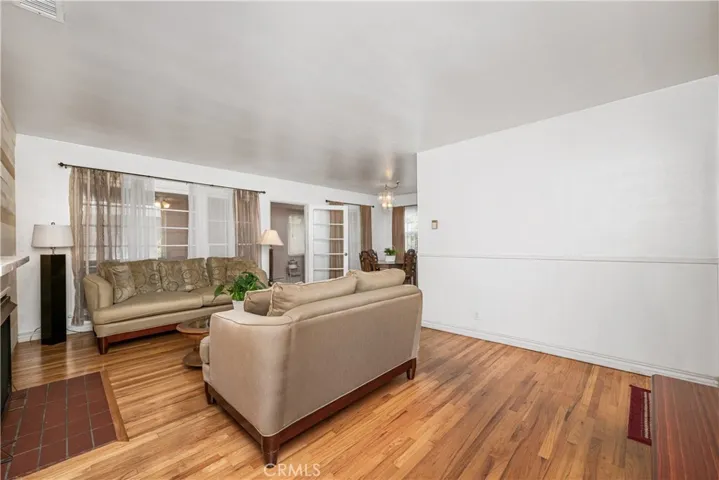 3402 Woodruff Avenue, Long Beach, California 90808