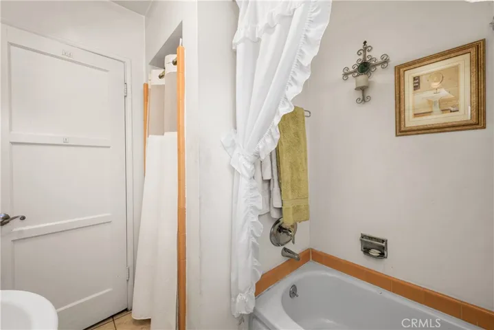 3402 Woodruff Avenue, Long Beach, California 90808