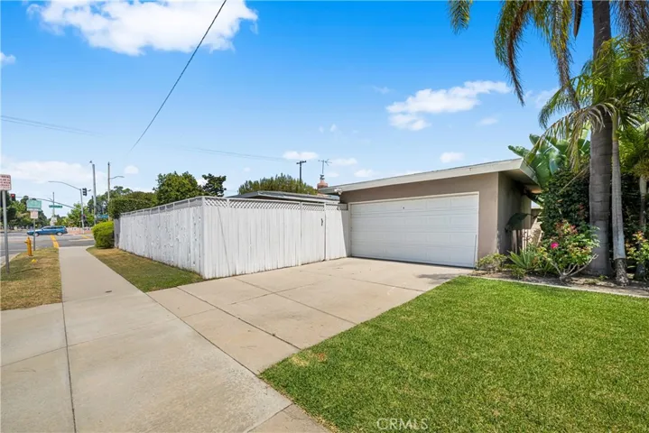 3402 Woodruff Avenue, Long Beach, California 90808