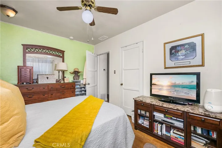 3402 Woodruff Avenue, Long Beach, California 90808