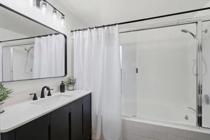 7033 Via Valverde, San Jose, California 95135