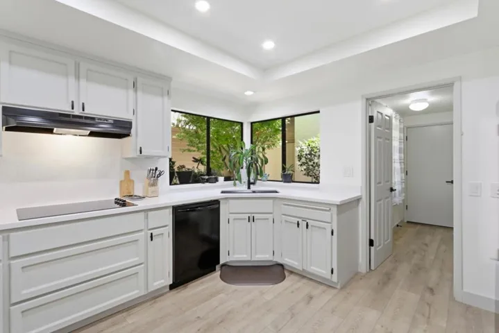7033 Via Valverde, San Jose, California 95135